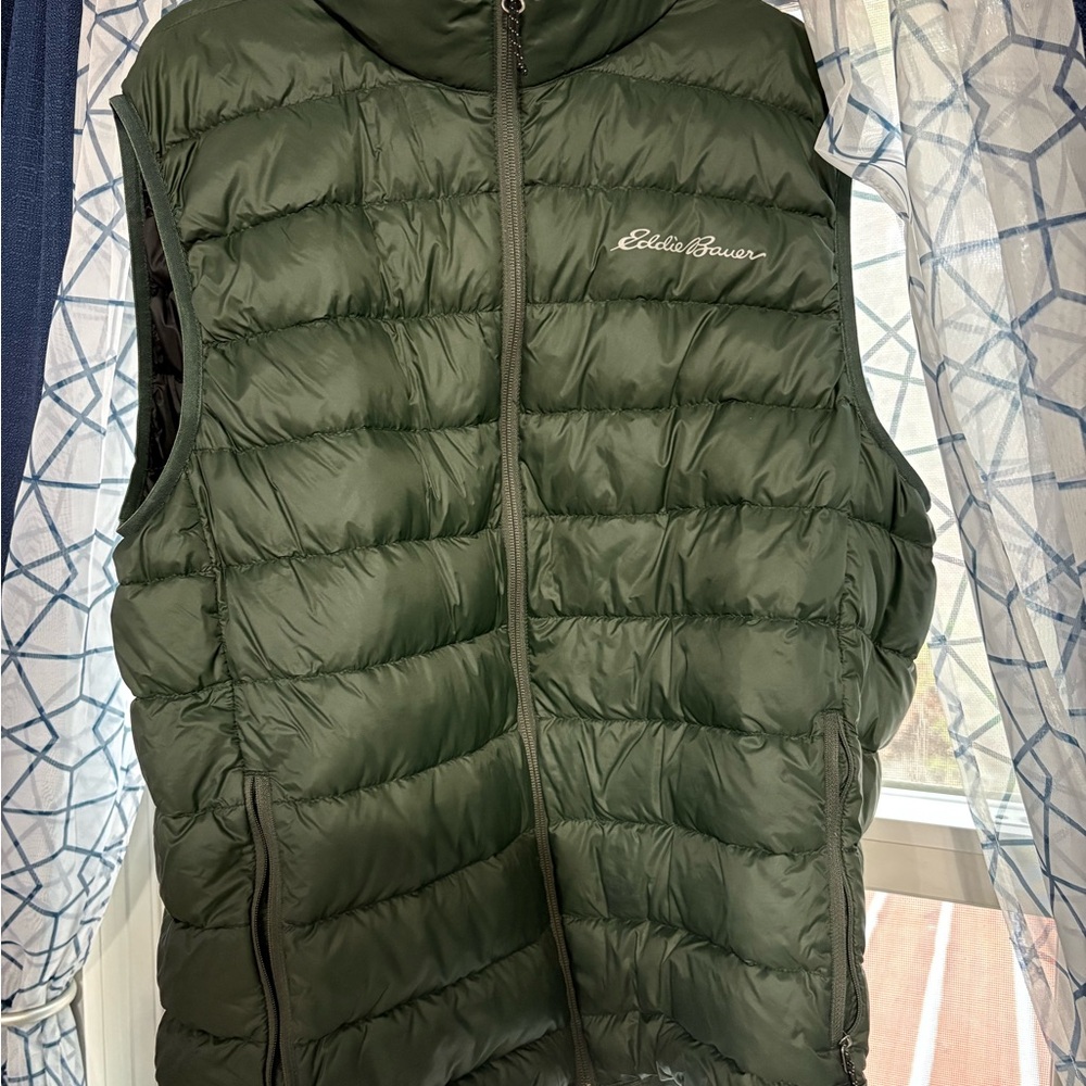 Eddie Bauer Black Quilted Jacket with Olive Trim